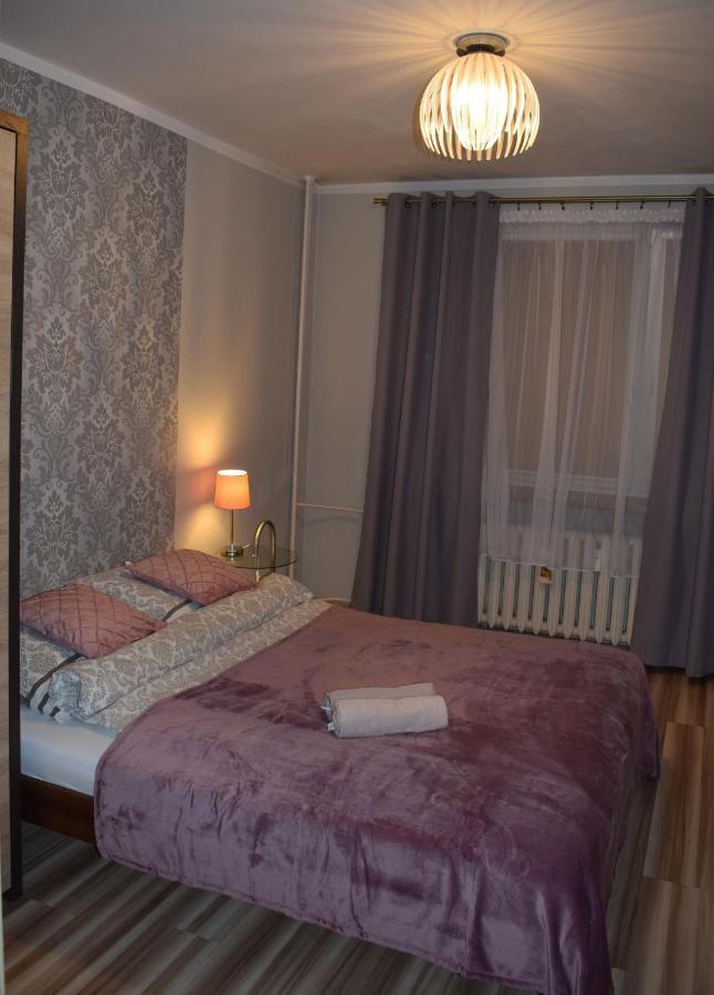 Apartament M-5 - 74M2 Czestochowa Bagian luar foto